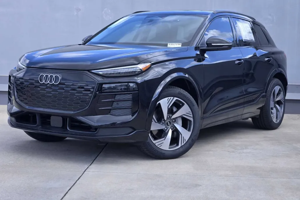 2025 Audi Q6 E-tron Premium Plus photo 1