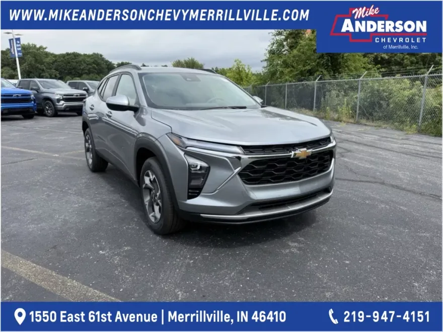 2025 Chevrolet Trax LT photo 1