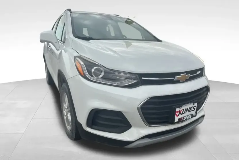 2018 Chevrolet Trax LT photo 1