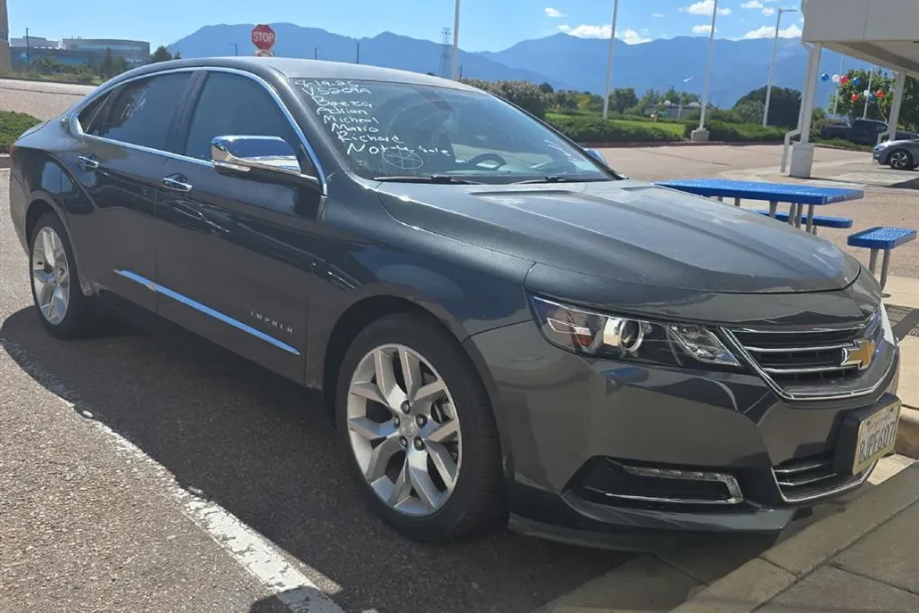 2018 Chevrolet Impala Premier photo 1