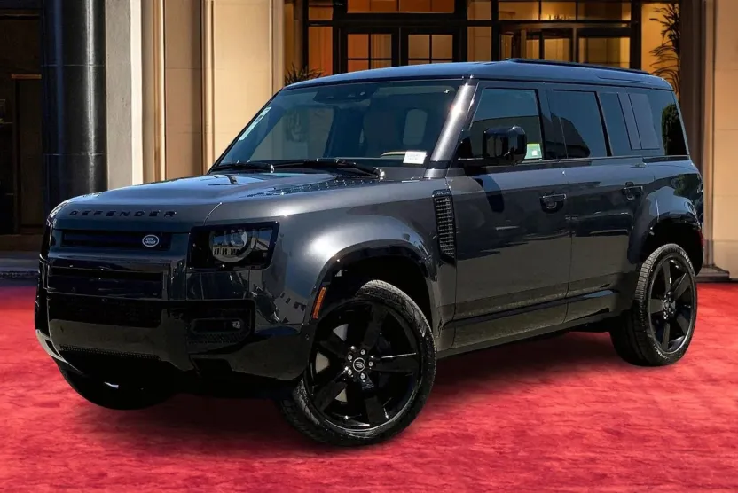 2025 Land Rover Defender 110 X-Dynamic SE photo 1
