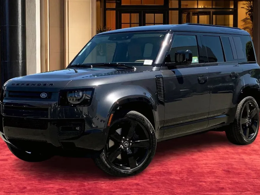 2025 Land Rover Defender 110 X-Dynamic SE photo 1