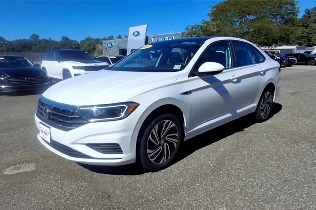 2020 Volkswagen Jetta SEL photo 1