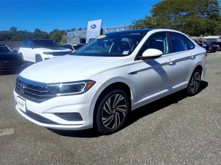 2020 Volkswagen Jetta SEL photo 1