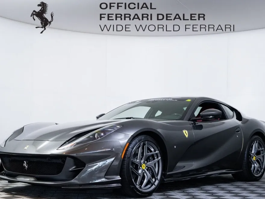 2020 Ferrari 812 Superfast Base photo 1
