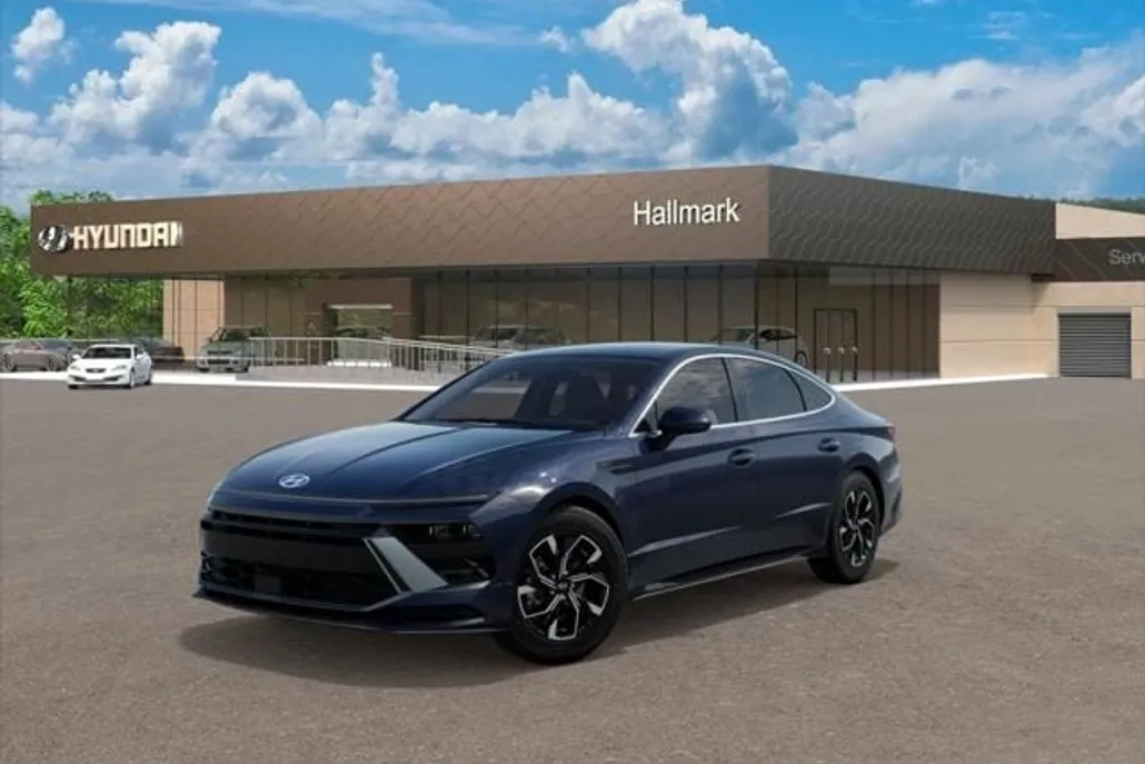 2025 Hyundai Sonata SEL photo 1