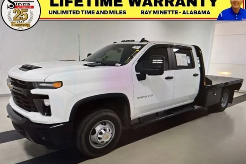 2024 Chevrolet Silverado 3500HD Work Truck photo 1