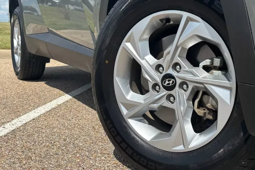 2024 Hyundai Tucson SEL photo 1