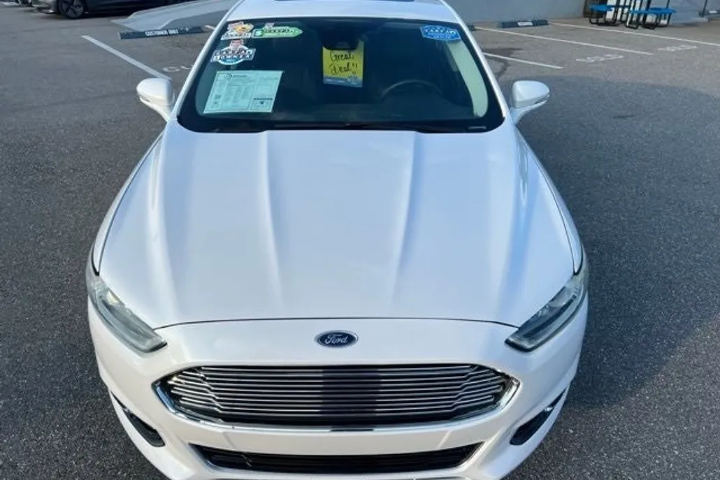 2016 Ford Fusion Titanium photo 1