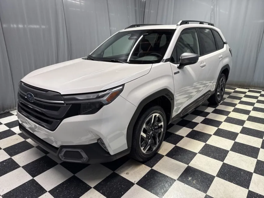 2025 Subaru Forester Limited photo 1