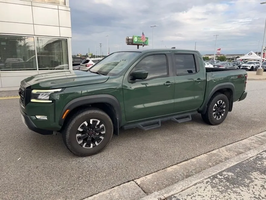 2022 Nissan Frontier PRO-4X photo 1
