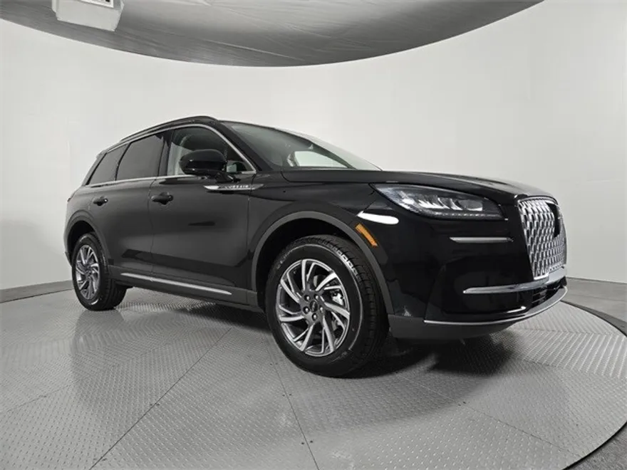 2026 Lincoln Corsair Premiere photo 1