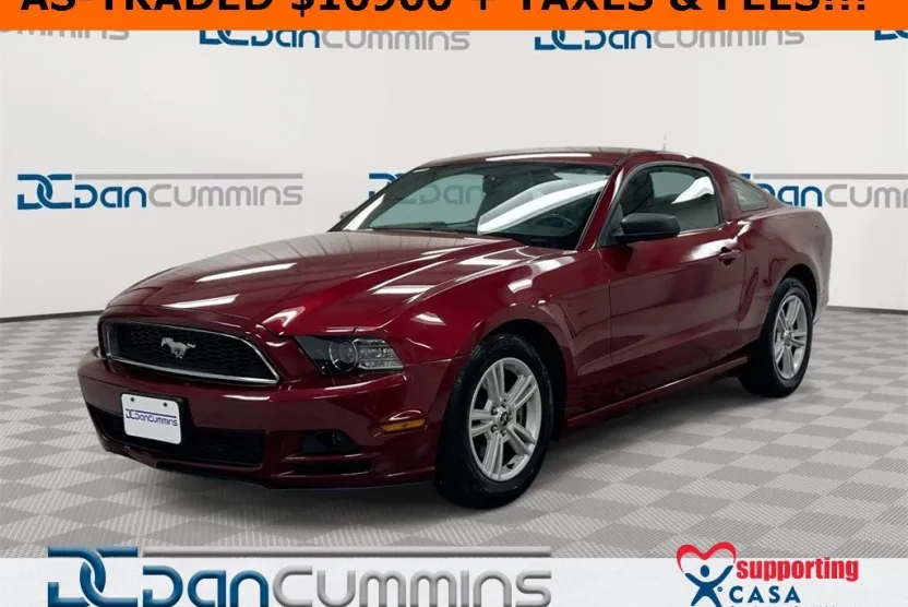 2014 Ford Mustang V6 photo 1