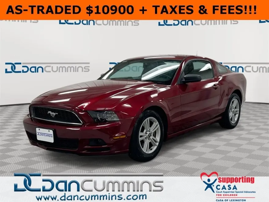 2014 Ford Mustang V6 photo 1