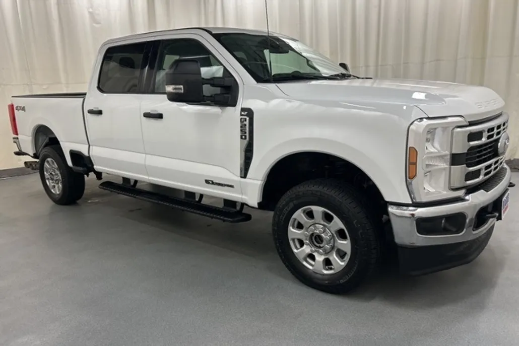 2024 Ford F-250 photo 1