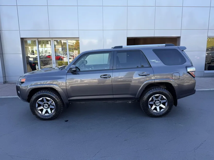 2018 Toyota 4Runner TRD Premium photo 1