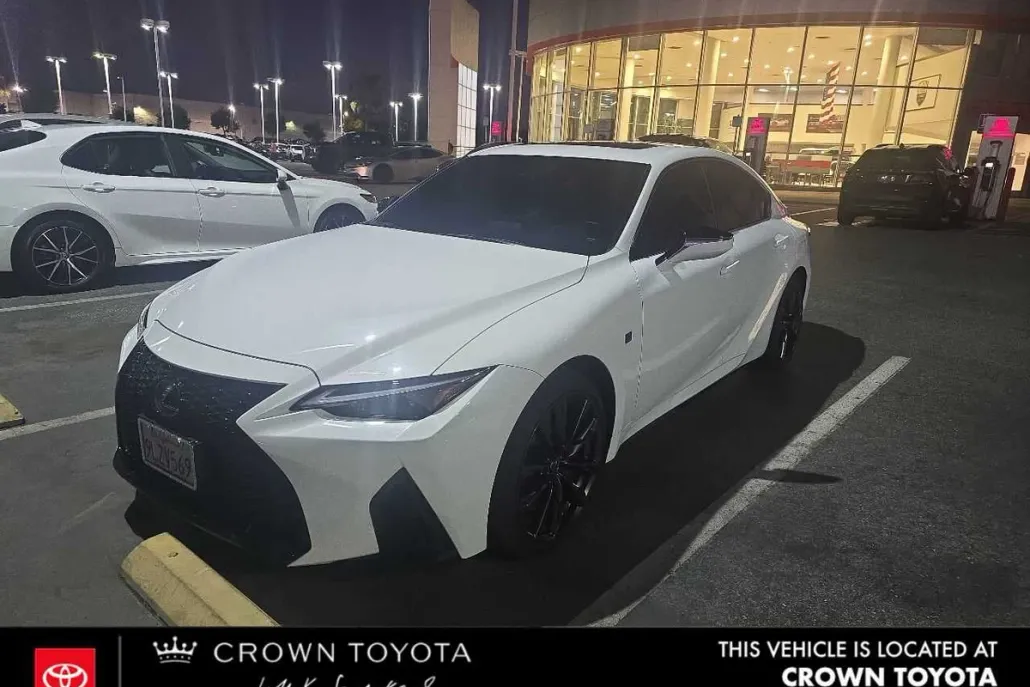 2024 Lexus IS F SPORT photo 1