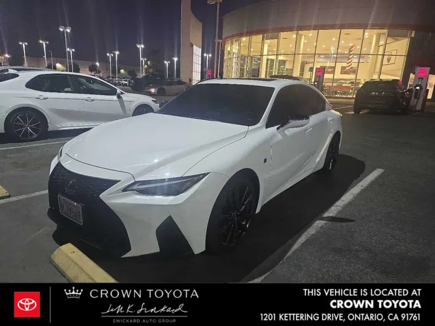 2024 Lexus IS F SPORT photo 1