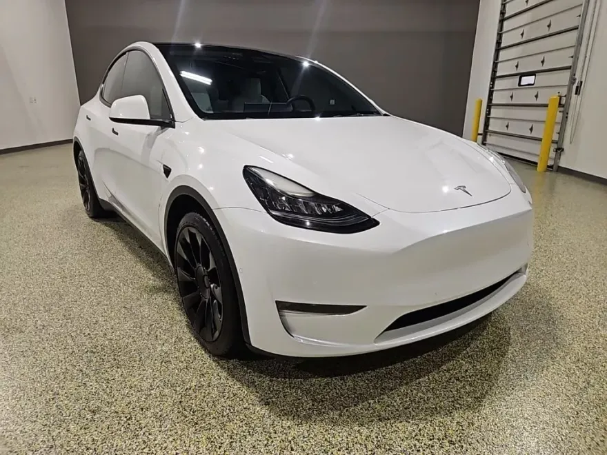 2021 Tesla Model Y Long Range photo 1
