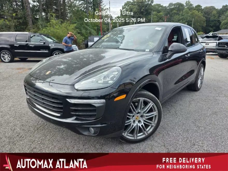 2018 Porsche Cayenne Base Platinum Edition photo 1