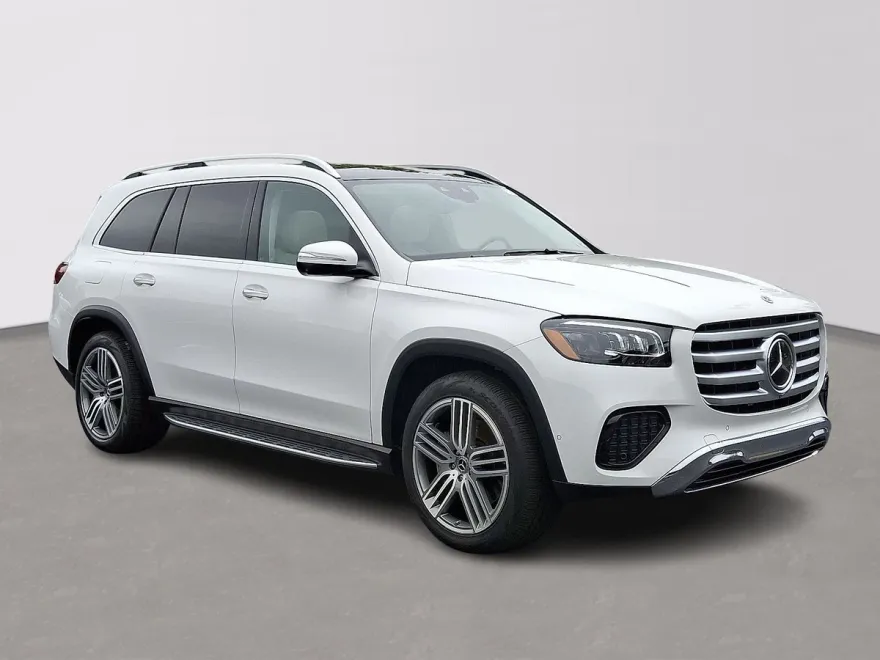 2024 Mercedes Benz GLS 450 4MATIC photo 1