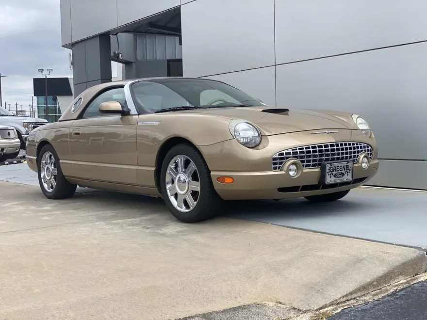 2005 Ford Thunderbird Deluxe photo 1