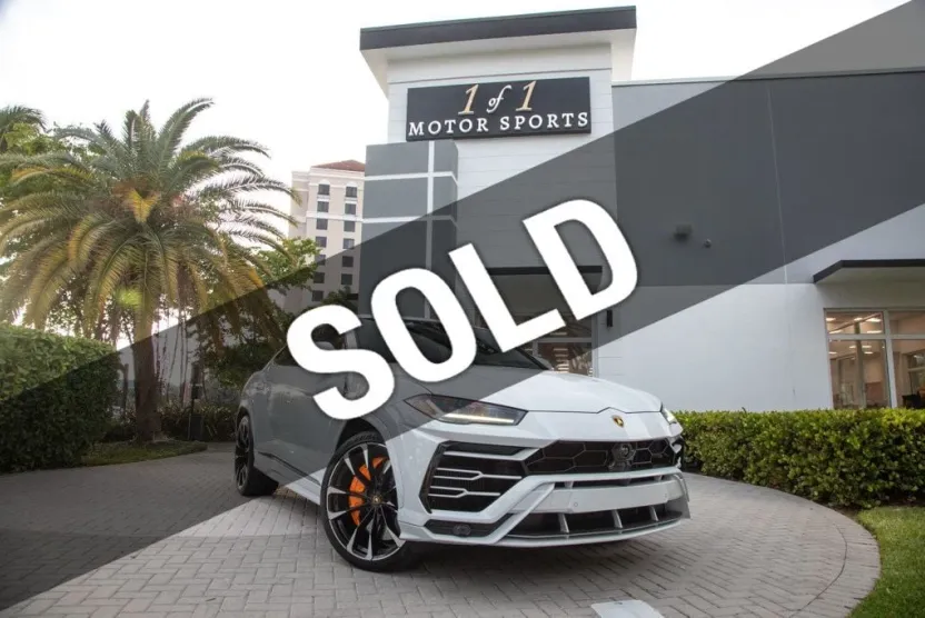 2021 Lamborghini Urus photo 1