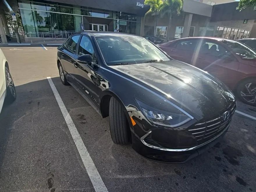 2023 Hyundai Sonata SE photo 1