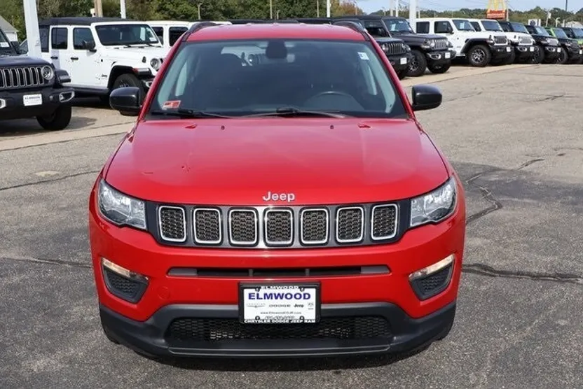 2020 Jeep Compass Sport photo 1