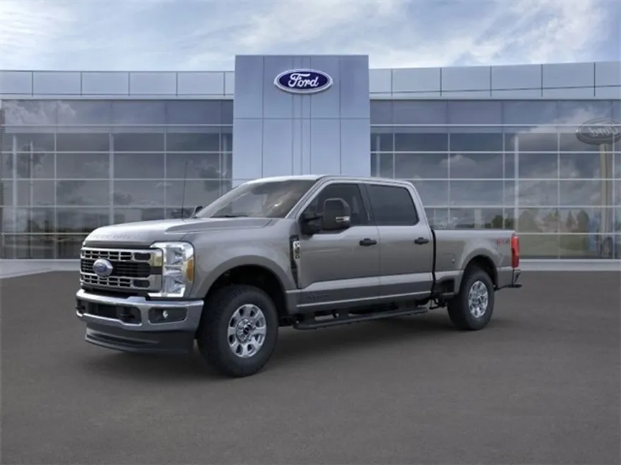 2024 Ford F-350 XLT photo 1