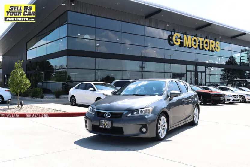 2012 Lexus CT 200h photo 1