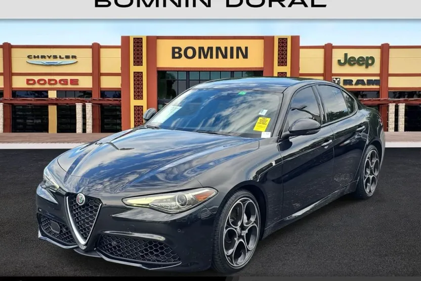 2023 Alfa Romeo Giulia Ti photo 1