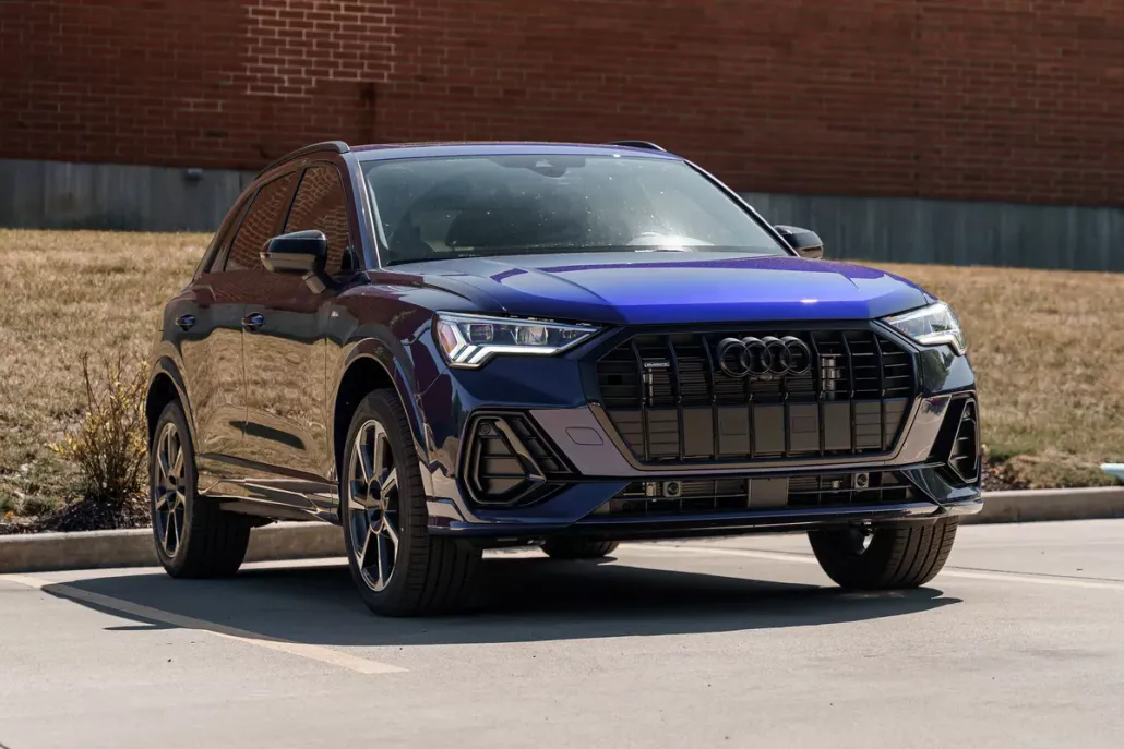 2025 Audi Q3 S line Premium Plus photo 1