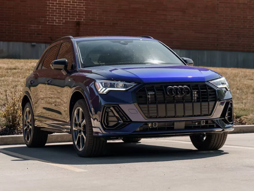 2025 Audi Q3 S line Premium Plus photo 1