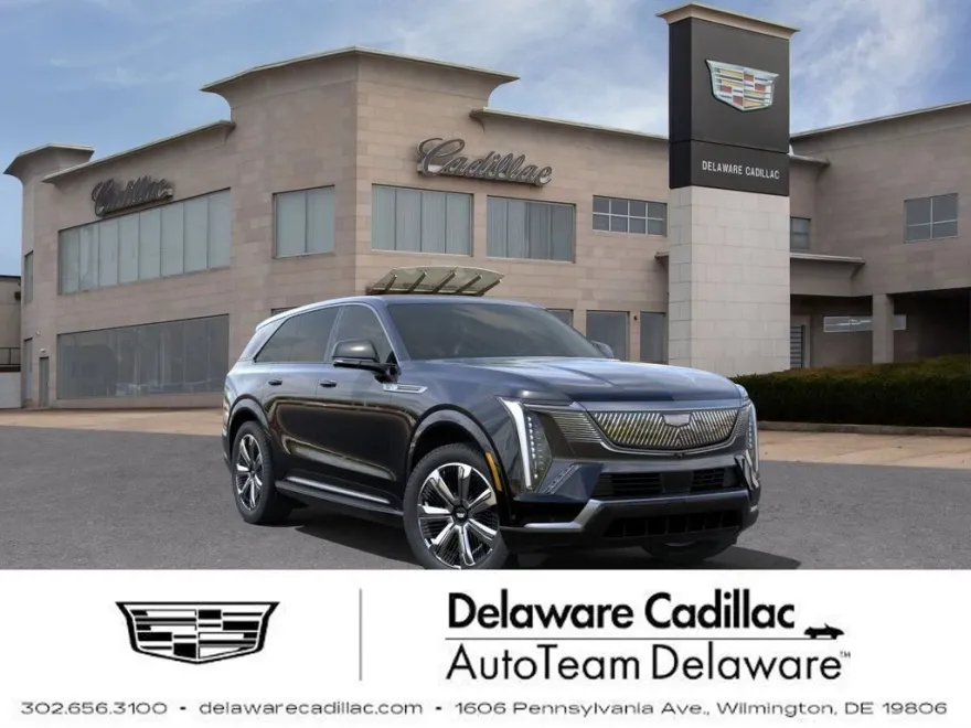 2025 Cadillac Escalade IQ Luxury photo 1