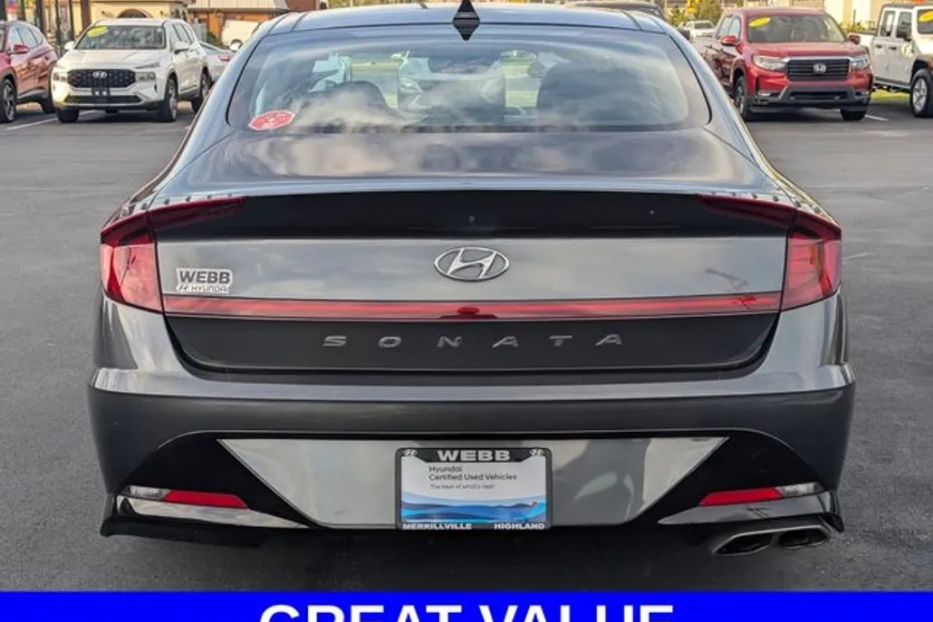 2022 Hyundai Sonata SEL photo 1