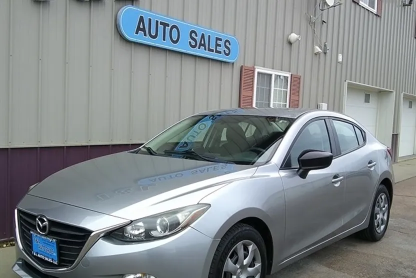 2015 Mazda Mazda3 i SV photo 1