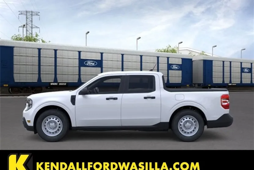 2025 Ford Maverick XL photo 1