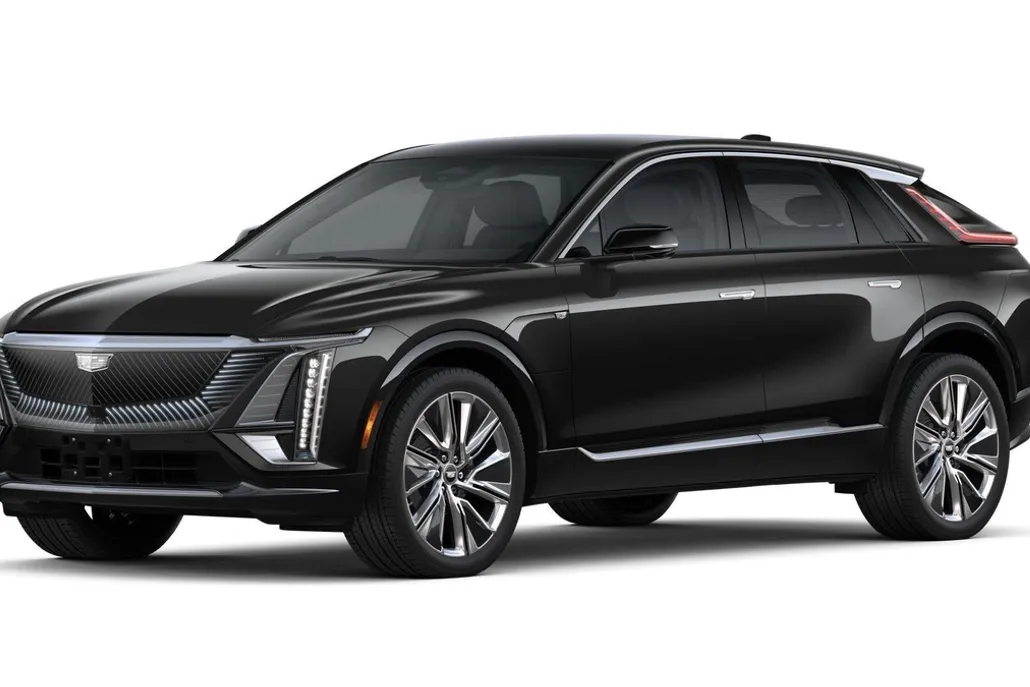 2025 Cadillac Lyriq Luxury photo 1