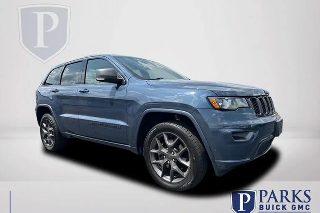 2021 Jeep Grand Cherokee Anniversary Edition photo 1