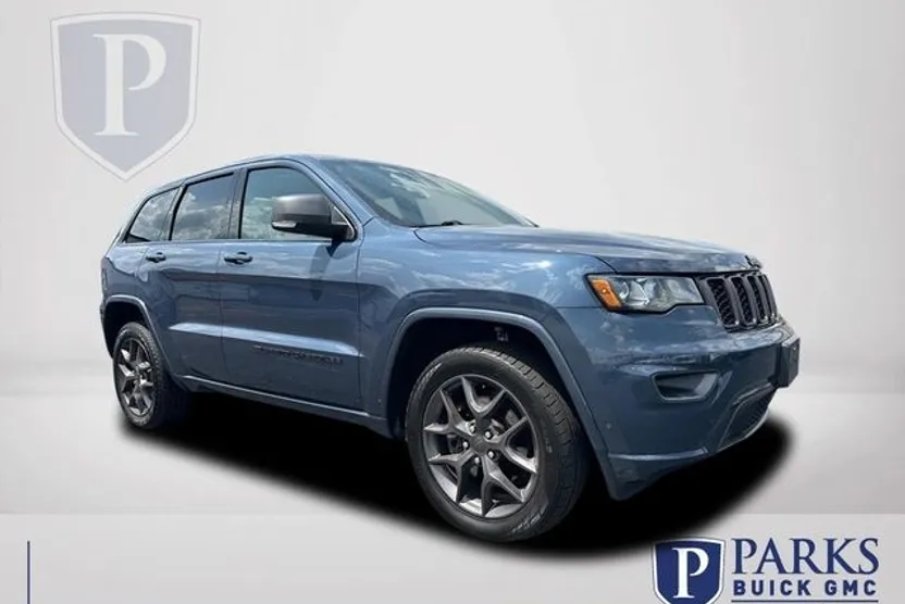 2021 Jeep Grand Cherokee Anniversary Edition photo 1