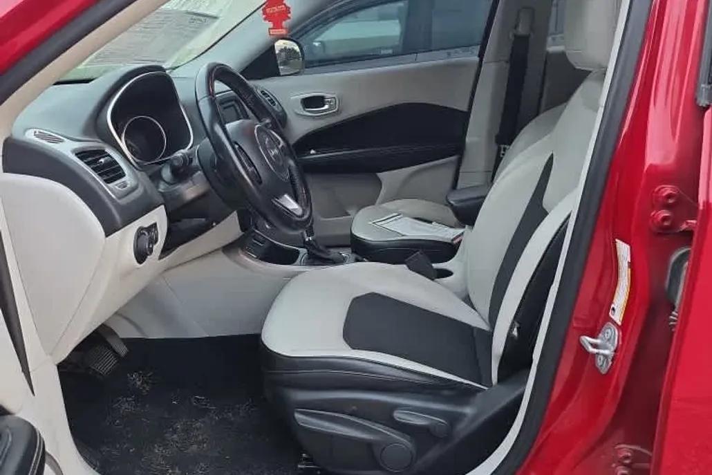 2018 Jeep Compass North Edition Latitude photo 1
