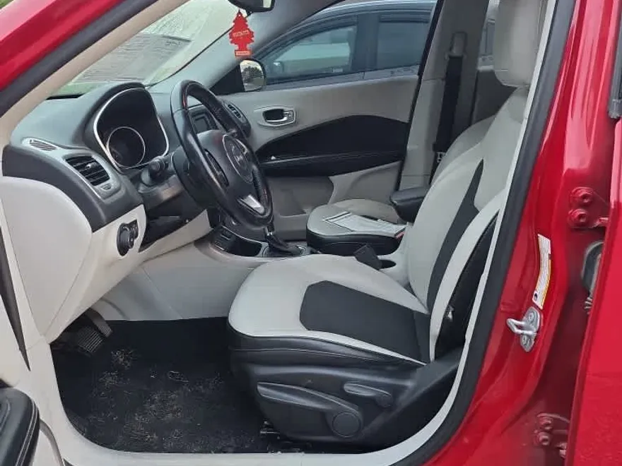 2018 Jeep Compass North Edition Latitude photo 1