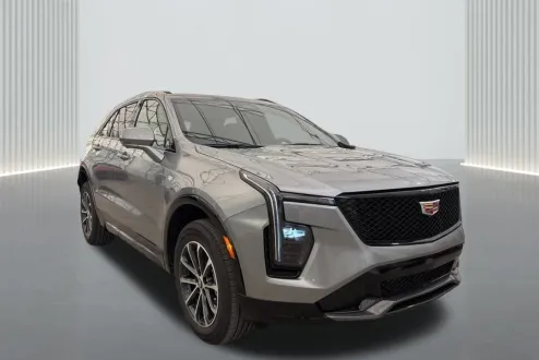 2025 Cadillac XT4 Sport photo 3