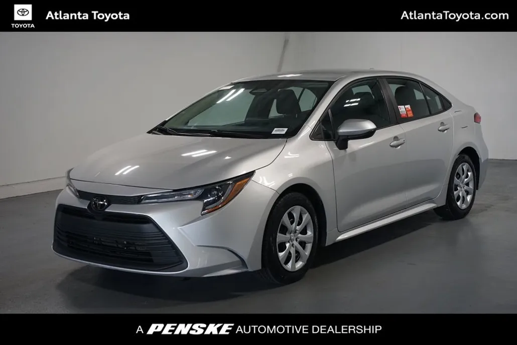 2023 Toyota Corolla LE photo 1