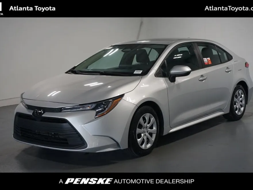 2023 Toyota Corolla LE photo 1