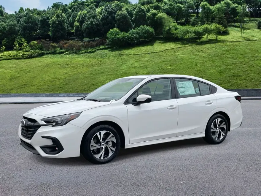 2025 Subaru Legacy Premium photo 1