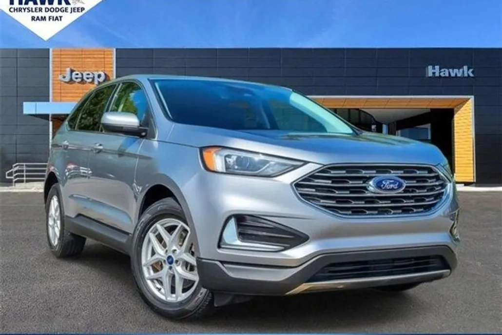 2022 Ford Edge SEL photo 1