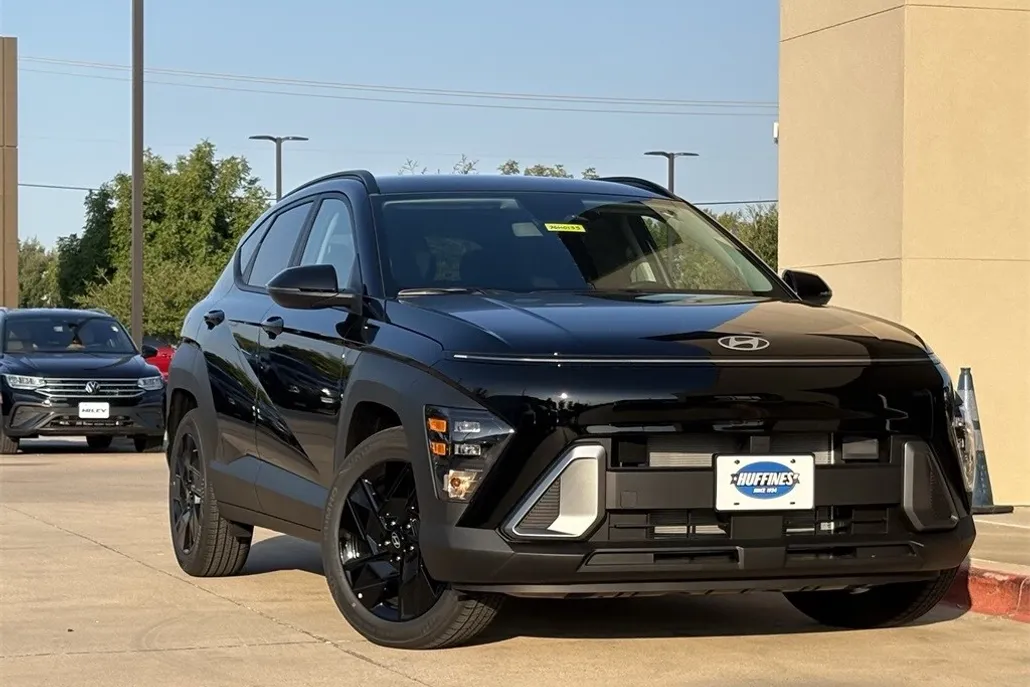 2026 Hyundai Kona SEL photo 1