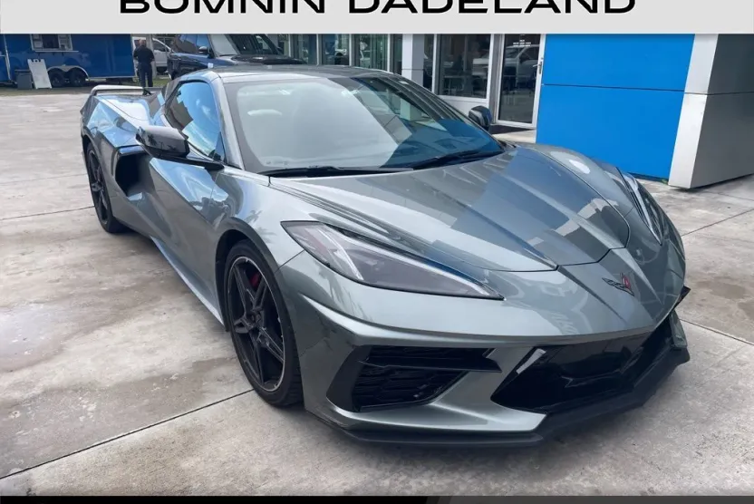 2023 Chevrolet Corvette Stingray 2LT photo 1